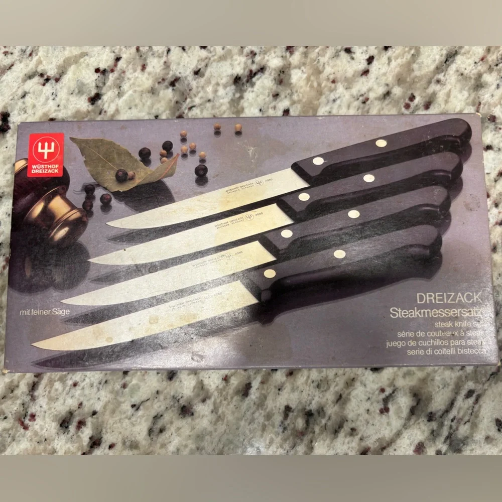 Wuhstof Set of 5 Vintage Black-Handled Steak Knives